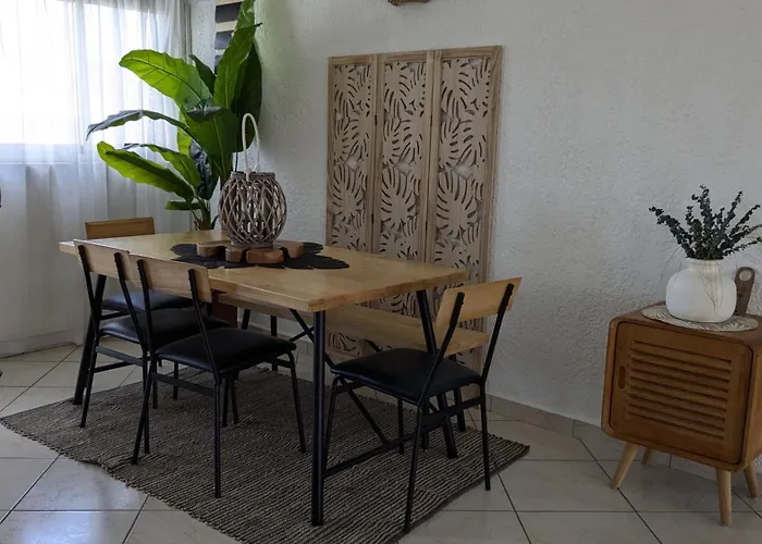 Charming Apartment Close To Beach & Amenities - Appartement De Charme Proche Plage